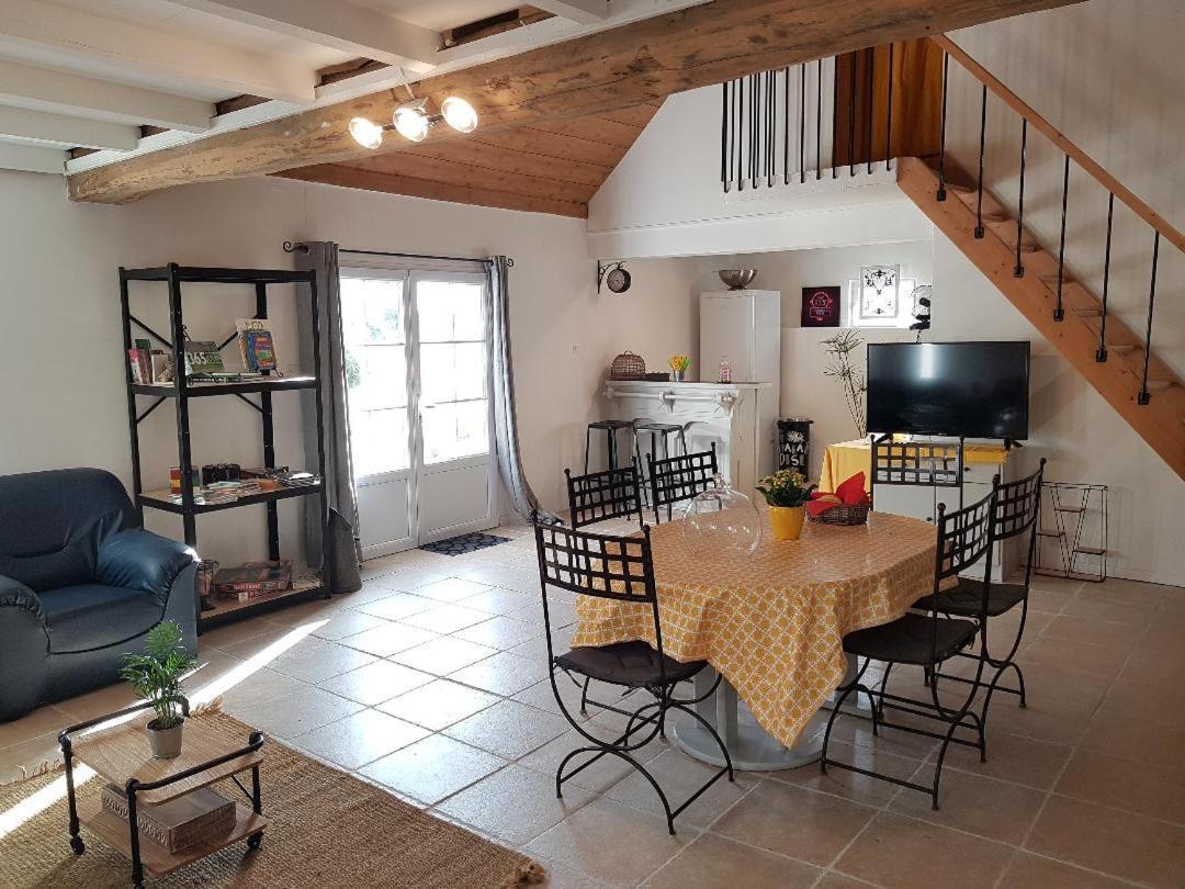 Le Grand Coudreau Acomodação com café da manhã Nazelles-Negron Exterior foto